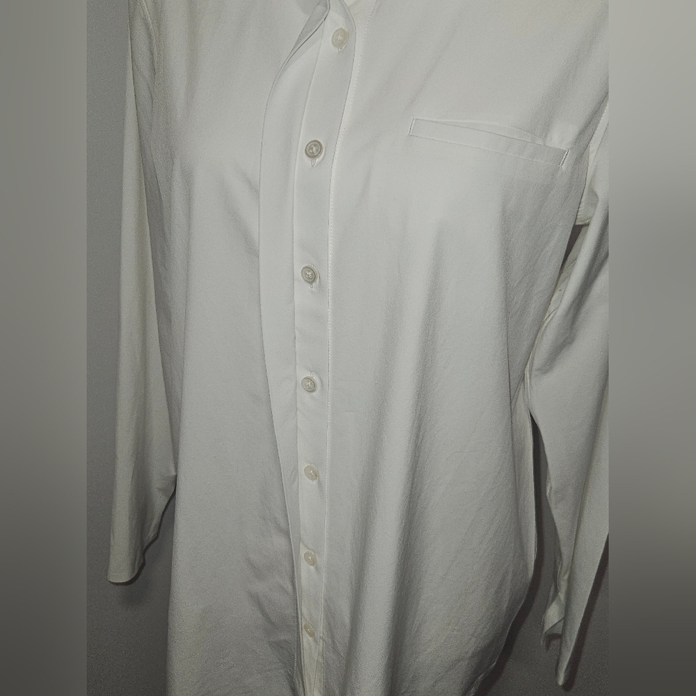 Athleta Crisp White Long-Sleeve Button Down Shirt - Picture 3 of 8